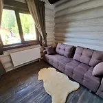 Mountain White House гостинний двір Πανσιόν Mykulychyn