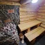 Mountain White House гостинний двір