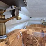 Πανσιόν Mountain White House гостинний двір Mykulychyn
