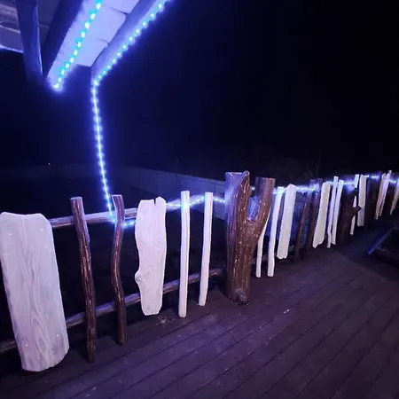 Mountain White House гостинний двір