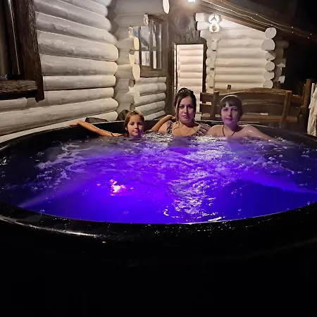 Gasthof Mountain White House гостинний двір