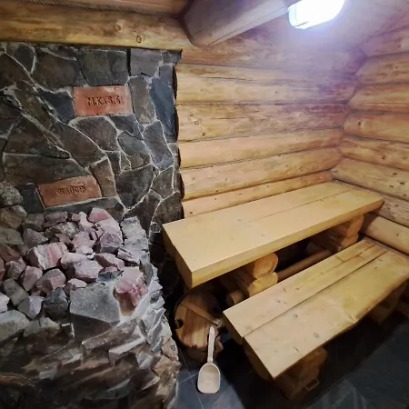 Mountain White House гостинний двір