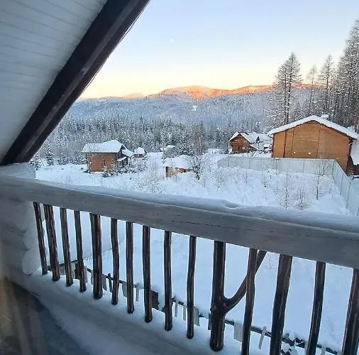 Vendégház Mountain White House гостинний двір Mikulicsin