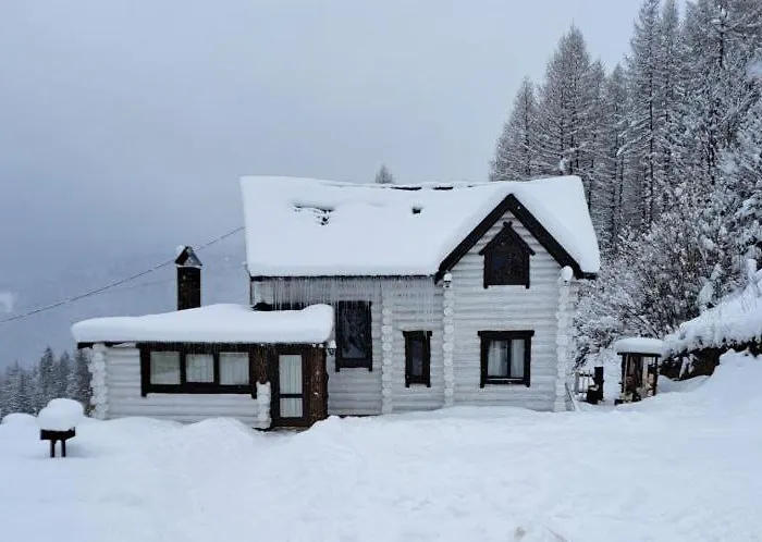Mountain White House гостинний двір Vendégház
