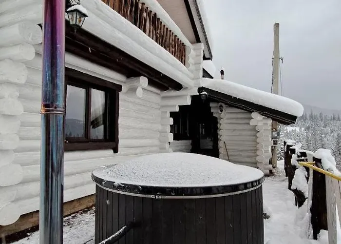 Vendégház Mountain White House гостинний двір 4*