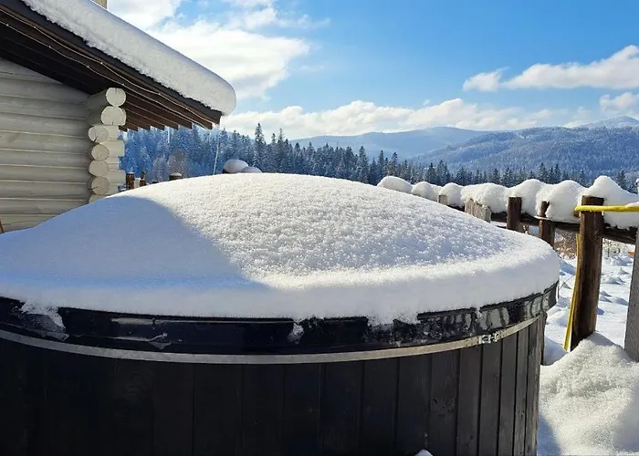 Vendégház Mountain White House гостинний двір Mikulicsin
