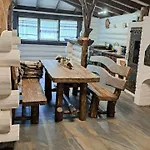 Mountain White House гостинний двір Guest house 4*