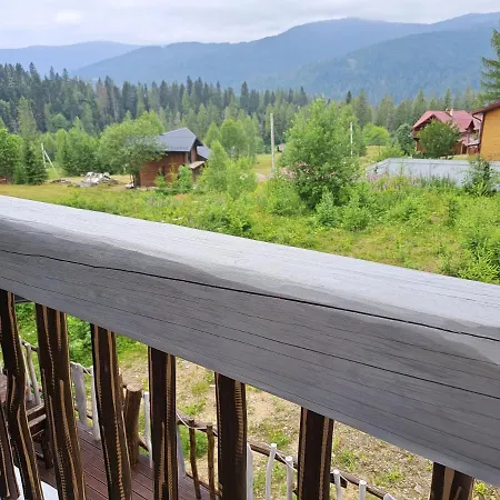 Mountain White House гостинний двір 4*
